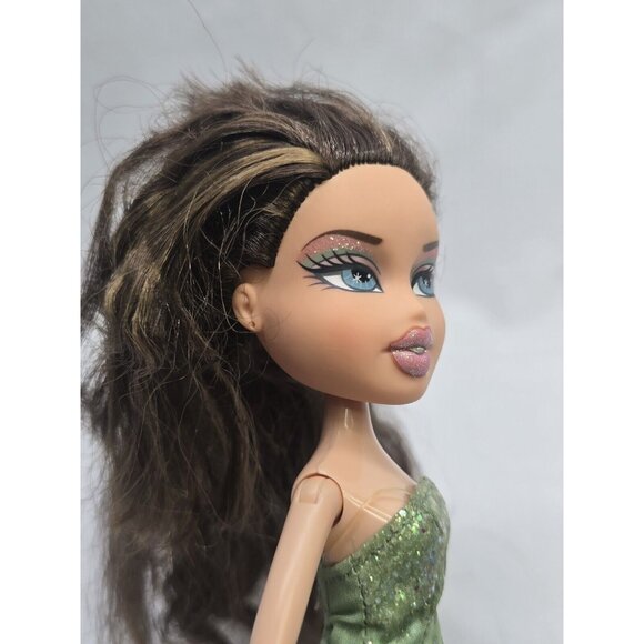 MGA Bratz 2003 Formal Funk Dana Fashion Doll - Picture 11 of 16